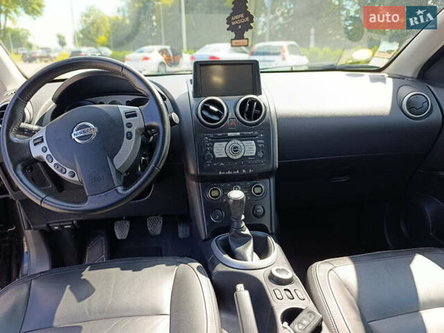 Черный Ниссан Кашкай, объемом двигателя 2 л и пробегом 240 тыс. км за 9700 $, фото 19 на Automoto.ua