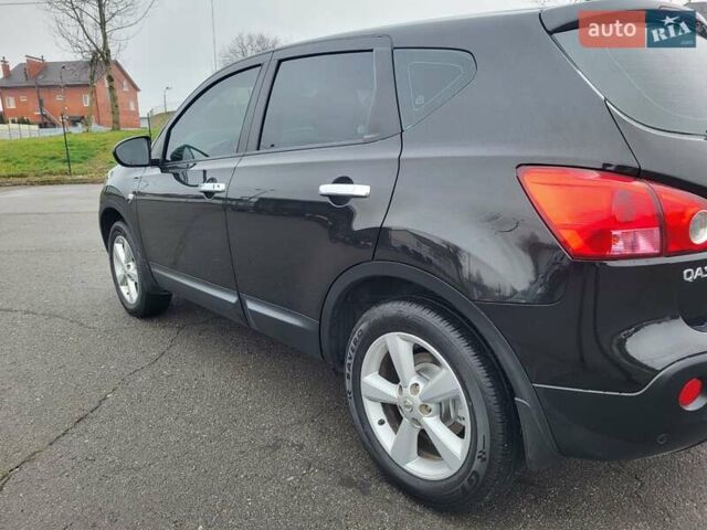 Черный Ниссан Кашкай, объемом двигателя 1.5 л и пробегом 239 тыс. км за 8900 $, фото 1 на Automoto.ua