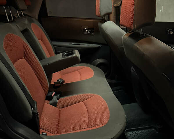 Черный Ниссан Кашкай, объемом двигателя 2 л и пробегом 248 тыс. км за 4690 $, фото 8 на Automoto.ua