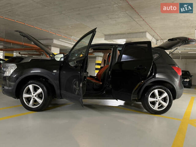 Черный Ниссан Кашкай, объемом двигателя 2 л и пробегом 248 тыс. км за 4690 $, фото 9 на Automoto.ua