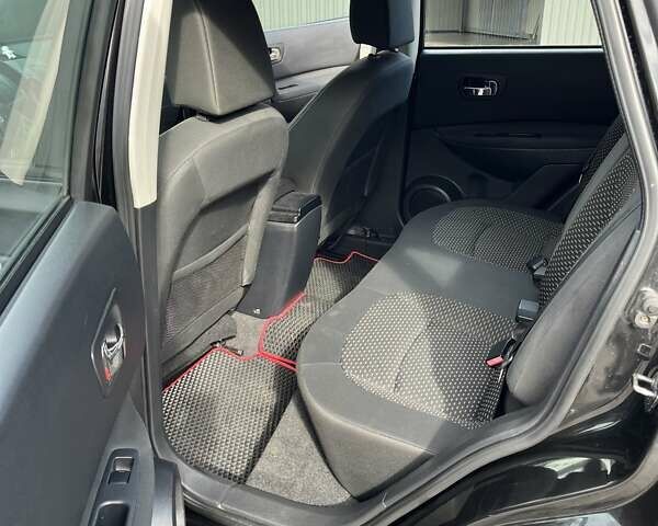Черный Ниссан Кашкай, объемом двигателя 2 л и пробегом 229 тыс. км за 7300 $, фото 12 на Automoto.ua