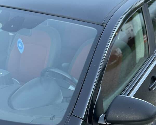 Черный Ниссан Кашкай, объемом двигателя 1.6 л и пробегом 197 тыс. км за 6000 $, фото 19 на Automoto.ua