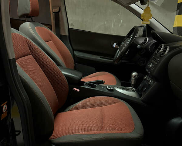 Черный Ниссан Кашкай, объемом двигателя 2 л и пробегом 248 тыс. км за 4690 $, фото 16 на Automoto.ua