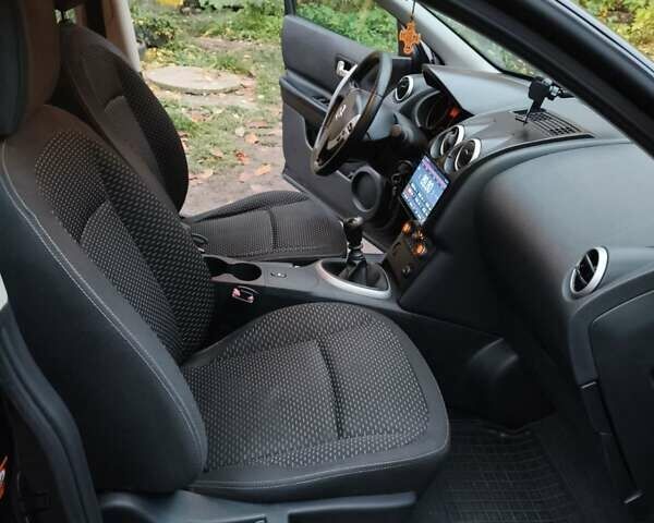 Черный Ниссан Кашкай, объемом двигателя 1.46 л и пробегом 200 тыс. км за 9000 $, фото 9 на Automoto.ua