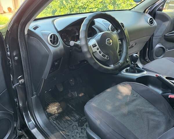 Черный Ниссан Кашкай, объемом двигателя 2 л и пробегом 360 тыс. км за 6400 $, фото 16 на Automoto.ua