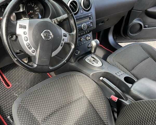 Черный Ниссан Кашкай, объемом двигателя 2 л и пробегом 229 тыс. км за 7300 $, фото 13 на Automoto.ua