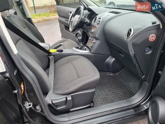 Черный Ниссан Кашкай, объемом двигателя 1.5 л и пробегом 239 тыс. км за 8900 $, фото 58 на Automoto.ua