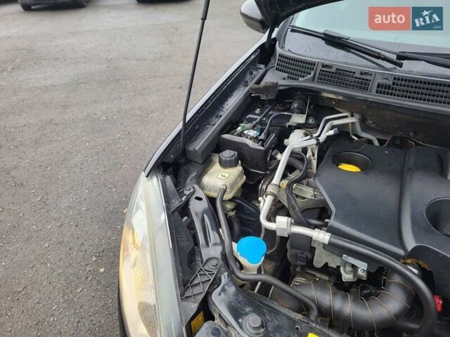 Черный Ниссан Кашкай, объемом двигателя 1.5 л и пробегом 239 тыс. км за 8900 $, фото 66 на Automoto.ua