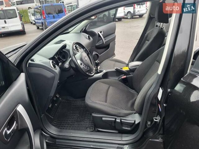 Черный Ниссан Кашкай, объемом двигателя 1.5 л и пробегом 239 тыс. км за 8900 $, фото 33 на Automoto.ua