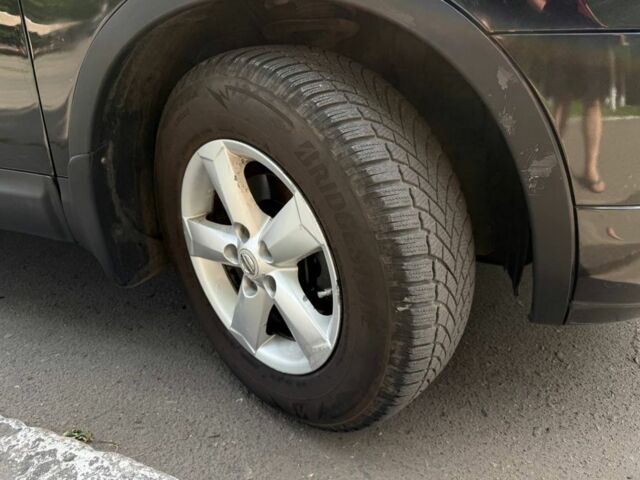 Чорний Ніссан Кашкай, об'ємом двигуна 2 л та пробігом 240 тис. км за 7100 $, фото 5 на Automoto.ua