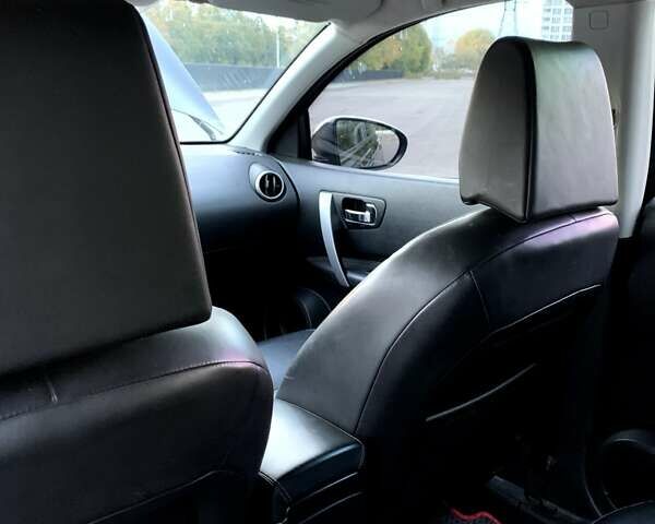 Черный Ниссан Кашкай, объемом двигателя 2 л и пробегом 212 тыс. км за 8500 $, фото 9 на Automoto.ua