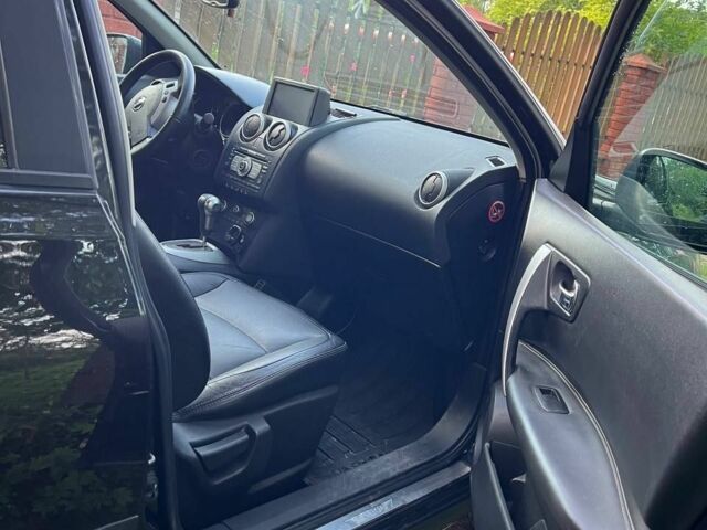 Черный Ниссан Кашкай, объемом двигателя 2 л и пробегом 241 тыс. км за 8900 $, фото 8 на Automoto.ua