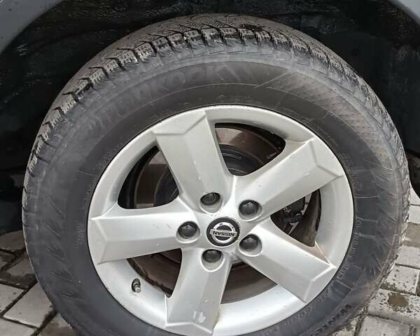 Черный Ниссан Кашкай, объемом двигателя 2 л и пробегом 183 тыс. км за 7450 $, фото 14 на Automoto.ua