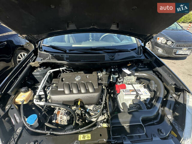 Черный Ниссан Кашкай, объемом двигателя 2 л и пробегом 166 тыс. км за 8900 $, фото 9 на Automoto.ua