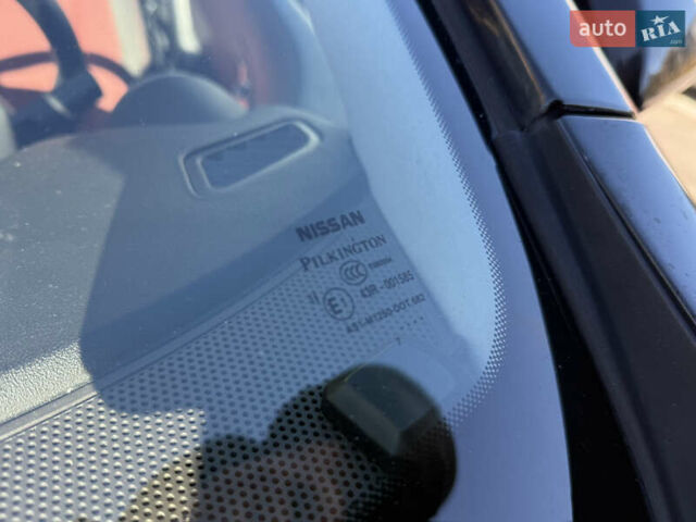 Черный Ниссан Кашкай, объемом двигателя 2 л и пробегом 248 тыс. км за 4690 $, фото 4 на Automoto.ua