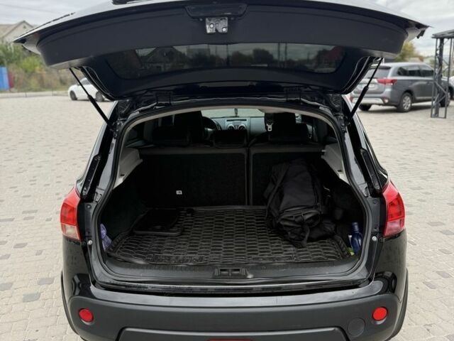 Чорний Ніссан Кашкай, об'ємом двигуна 2 л та пробігом 179 тис. км за 8250 $, фото 23 на Automoto.ua