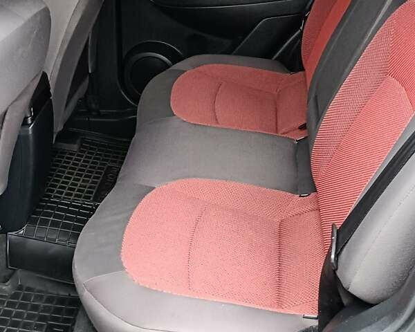 Черный Ниссан Кашкай, объемом двигателя 2 л и пробегом 183 тыс. км за 7450 $, фото 16 на Automoto.ua