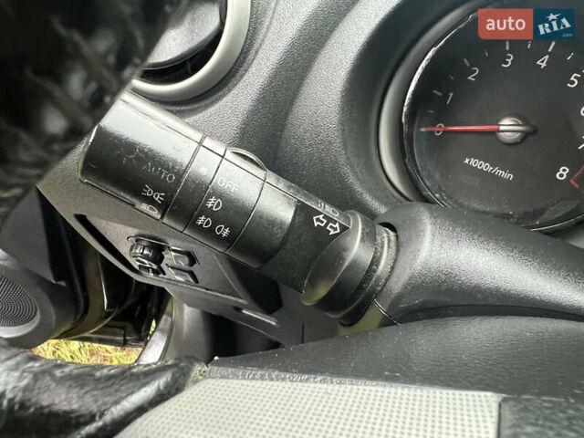 Черный Ниссан Кашкай, объемом двигателя 1.6 л и пробегом 268 тыс. км за 6800 $, фото 32 на Automoto.ua