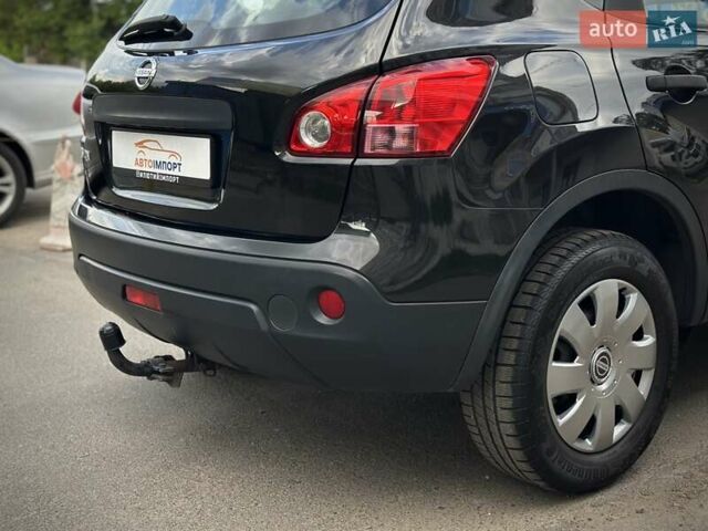 Черный Ниссан Кашкай, объемом двигателя 1.6 л и пробегом 200 тыс. км за 8900 $, фото 30 на Automoto.ua