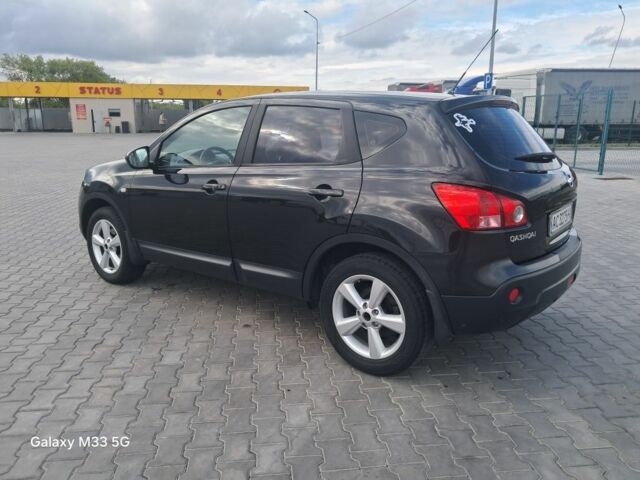 Черный Ниссан Кашкай, объемом двигателя 1.5 л и пробегом 250 тыс. км за 8900 $, фото 4 на Automoto.ua