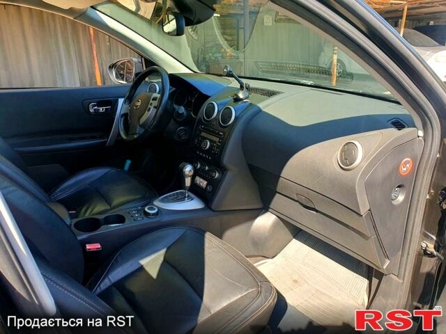 Черный Ниссан Кашкай, объемом двигателя 2 л и пробегом 142 тыс. км за 7500 $, фото 3 на Automoto.ua