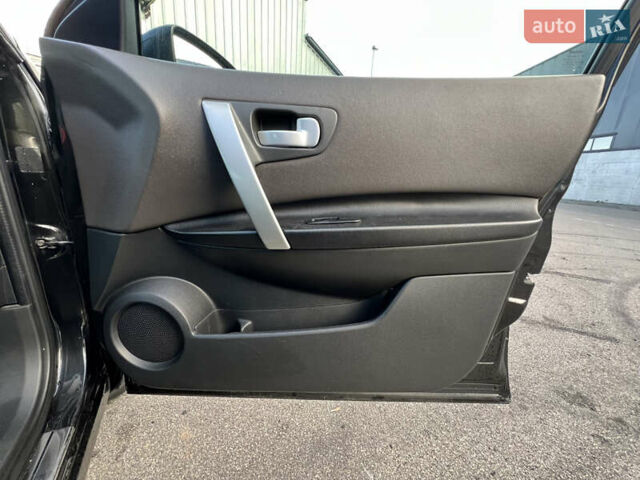 Черный Ниссан Кашкай, объемом двигателя 2 л и пробегом 164 тыс. км за 7300 $, фото 25 на Automoto.ua