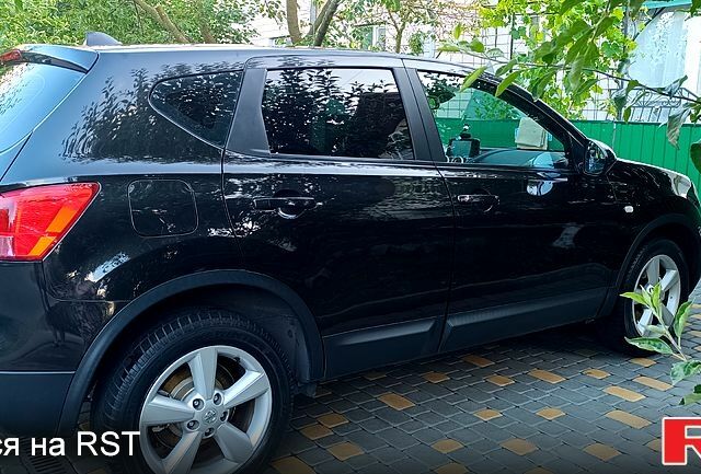 Чорний Ніссан Кашкай, об'ємом двигуна 1.5 л та пробігом 260 тис. км за 9500 $, фото 3 на Automoto.ua