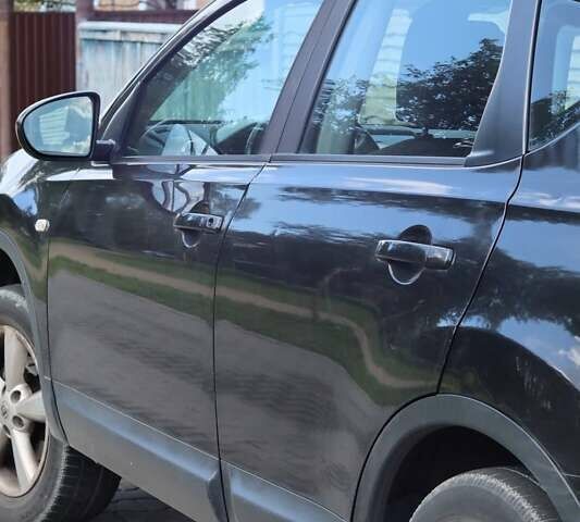 Черный Ниссан Кашкай, объемом двигателя 1.5 л и пробегом 234 тыс. км за 8600 $, фото 3 на Automoto.ua