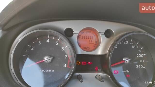 Черный Ниссан Кашкай, объемом двигателя 1.6 л и пробегом 260 тыс. км за 8300 $, фото 6 на Automoto.ua