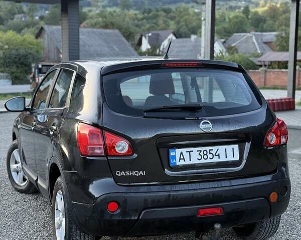 Черный Ниссан Кашкай, объемом двигателя 1.6 л и пробегом 197 тыс. км за 6000 $, фото 4 на Automoto.ua