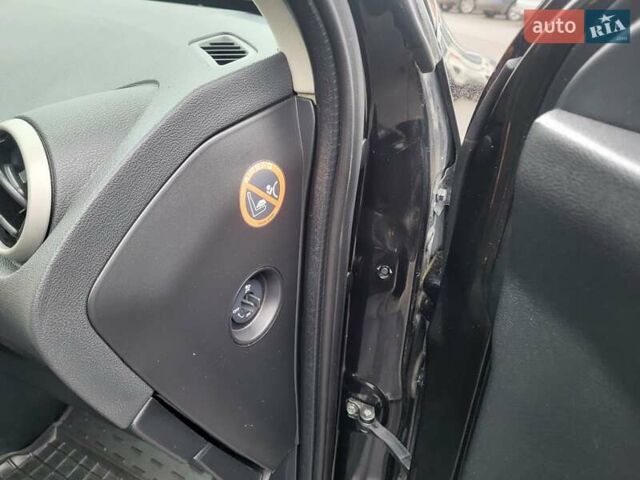 Черный Ниссан Кашкай, объемом двигателя 1.5 л и пробегом 239 тыс. км за 8900 $, фото 62 на Automoto.ua