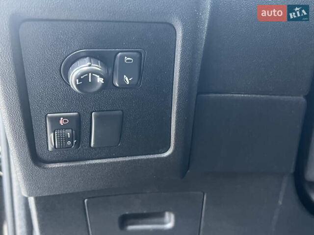 Черный Ниссан Кашкай, объемом двигателя 2 л и пробегом 164 тыс. км за 7300 $, фото 10 на Automoto.ua