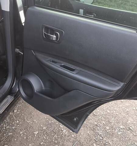 Черный Ниссан Кашкай, объемом двигателя 2 л и пробегом 187 тыс. км за 7500 $, фото 21 на Automoto.ua