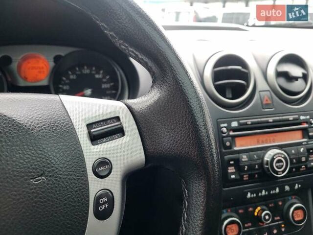 Черный Ниссан Кашкай, объемом двигателя 1.5 л и пробегом 239 тыс. км за 8900 $, фото 71 на Automoto.ua