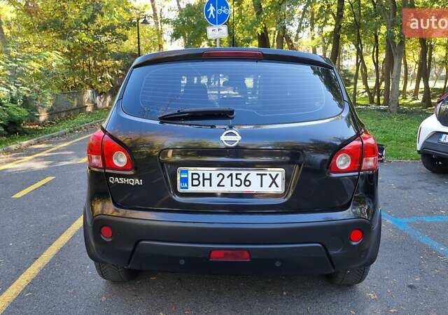 Черный Ниссан Кашкай, объемом двигателя 2 л и пробегом 187 тыс. км за 7500 $, фото 3 на Automoto.ua