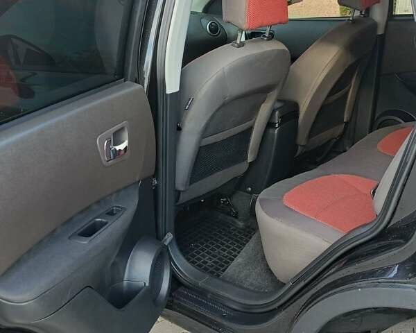 Черный Ниссан Кашкай, объемом двигателя 2 л и пробегом 183 тыс. км за 7450 $, фото 19 на Automoto.ua