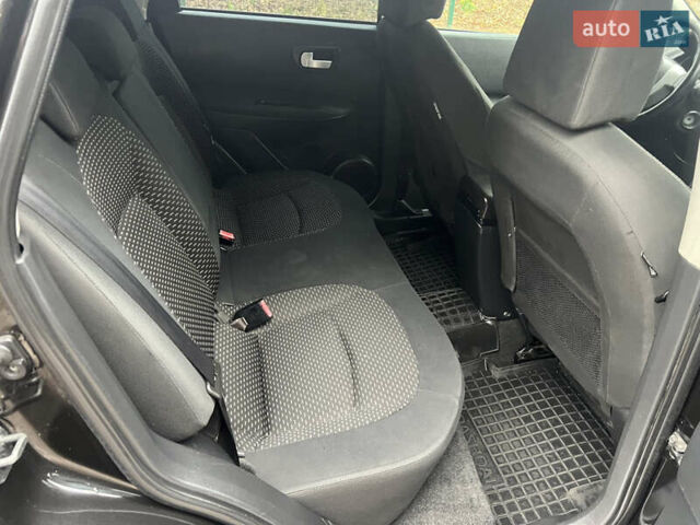 Черный Ниссан Кашкай, объемом двигателя 1.6 л и пробегом 212 тыс. км за 7499 $, фото 23 на Automoto.ua