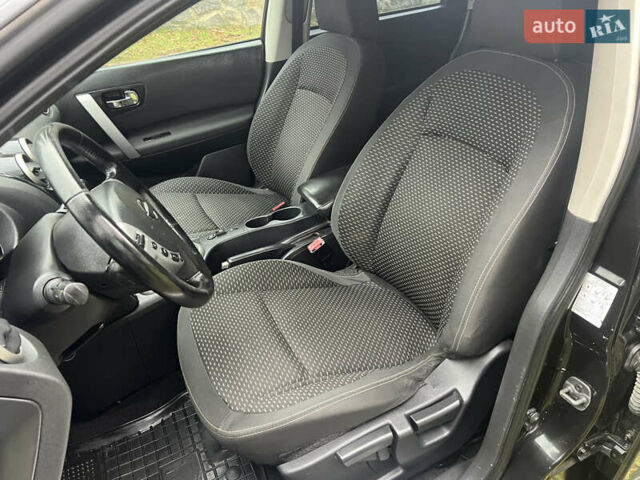 Черный Ниссан Кашкай, объемом двигателя 1.6 л и пробегом 268 тыс. км за 6800 $, фото 30 на Automoto.ua