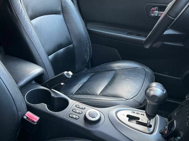 Черный Ниссан Кашкай, объемом двигателя 2 л и пробегом 241 тыс. км за 8900 $, фото 4 на Automoto.ua