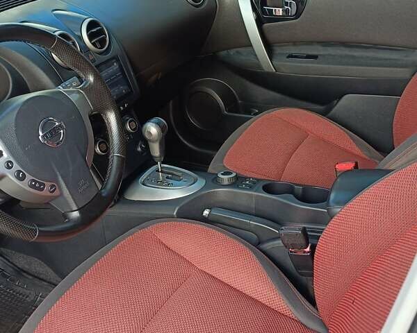 Черный Ниссан Кашкай, объемом двигателя 2 л и пробегом 183 тыс. км за 7450 $, фото 18 на Automoto.ua