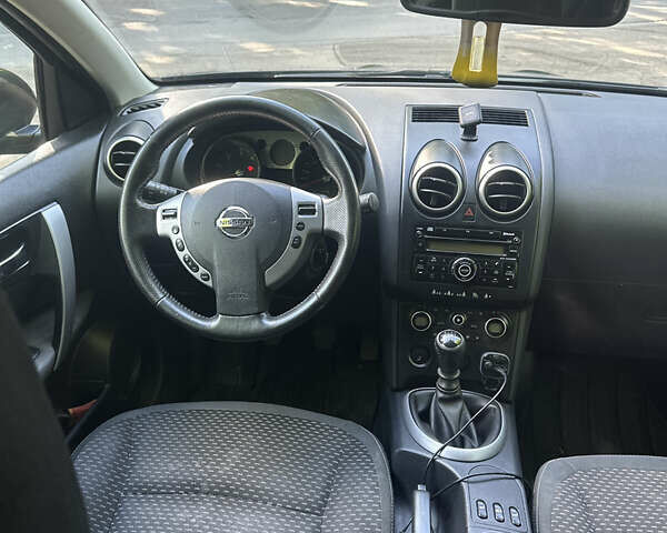 Чорний Ніссан Кашкай, об'ємом двигуна 2 л та пробігом 300 тис. км за 7400 $, фото 15 на Automoto.ua