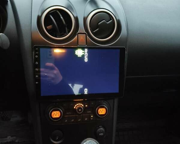 Черный Ниссан Кашкай, объемом двигателя 1.46 л и пробегом 200 тыс. км за 9000 $, фото 15 на Automoto.ua