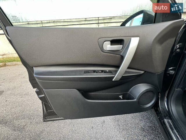 Черный Ниссан Кашкай, объемом двигателя 2 л и пробегом 164 тыс. км за 7300 $, фото 8 на Automoto.ua