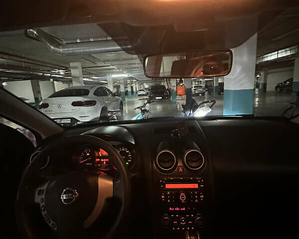 Черный Ниссан Кашкай, объемом двигателя 2 л и пробегом 166 тыс. км за 8900 $, фото 15 на Automoto.ua