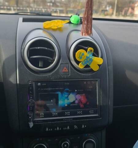 Чорний Ніссан Кашкай, об'ємом двигуна 1.46 л та пробігом 230 тис. км за 7700 $, фото 10 на Automoto.ua