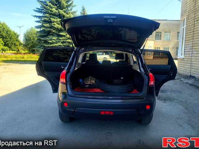 Чорний Ніссан Кашкай, об'ємом двигуна 2 л та пробігом 205 тис. км за 7900 $, фото 7 на Automoto.ua