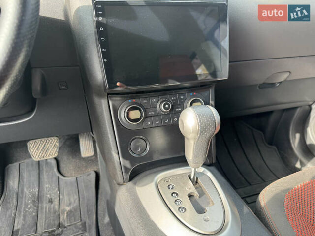 Черный Ниссан Кашкай, объемом двигателя 2 л и пробегом 185 тыс. км за 6999 $, фото 32 на Automoto.ua