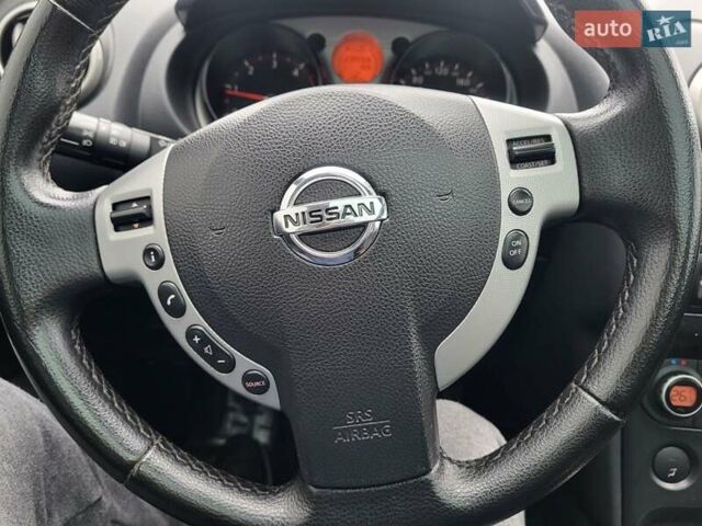Черный Ниссан Кашкай, объемом двигателя 1.5 л и пробегом 239 тыс. км за 8900 $, фото 70 на Automoto.ua