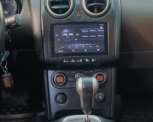 Черный Ниссан Кашкай, объемом двигателя 2 л и пробегом 182 тыс. км за 7450 $, фото 8 на Automoto.ua