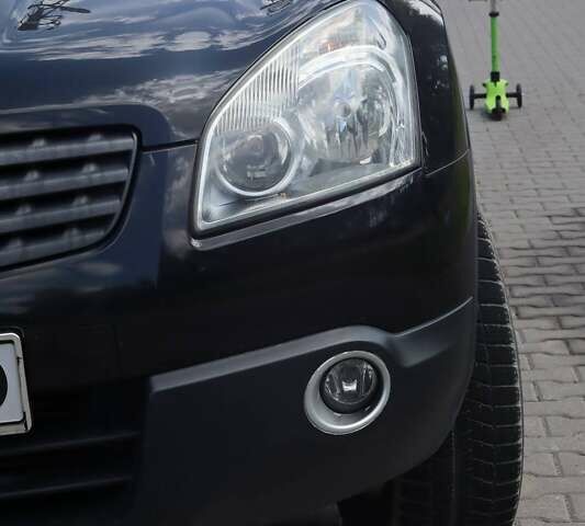 Черный Ниссан Кашкай, объемом двигателя 1.5 л и пробегом 234 тыс. км за 8600 $, фото 5 на Automoto.ua